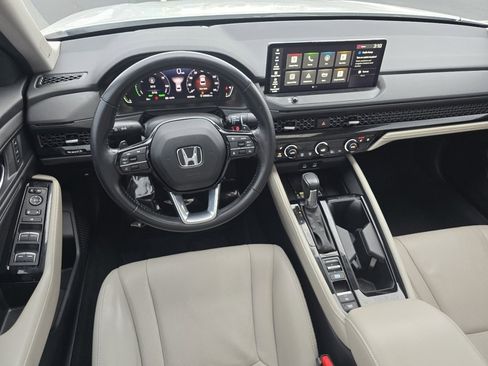 Certified 2023 Honda Accord Touring image 26