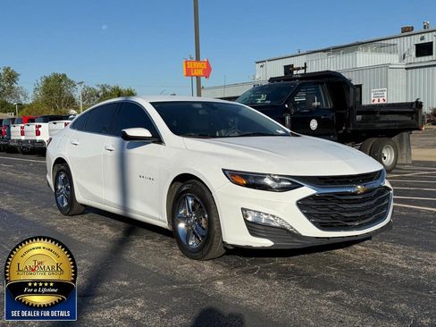 Used 2022 Chevrolet Malibu LT image 3