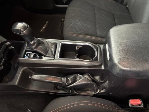 Used 2016 Toyota Tacoma TRD Sport AWD/4WD image 49