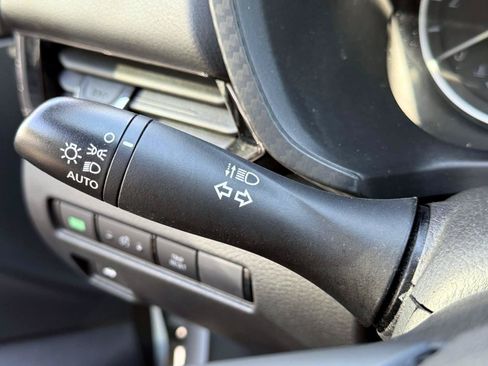 Used 2023 Nissan Sentra SV FWD image 20
