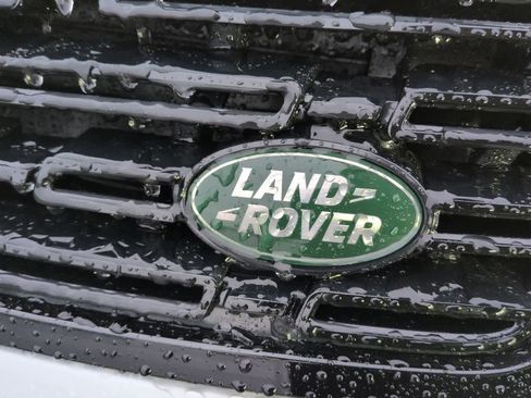 New 2026 Land Rover Range Rover Sport SE image 11