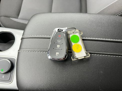 Used 2025 Chevrolet Blazer LT image 22