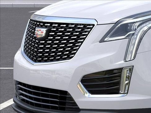New 2025 Cadillac XT5 Luxury image 13