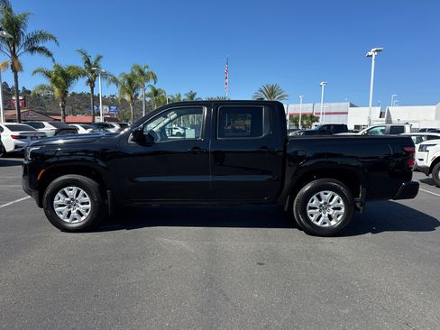 Used 2022 Nissan Frontier SV AWD/4WD image 7