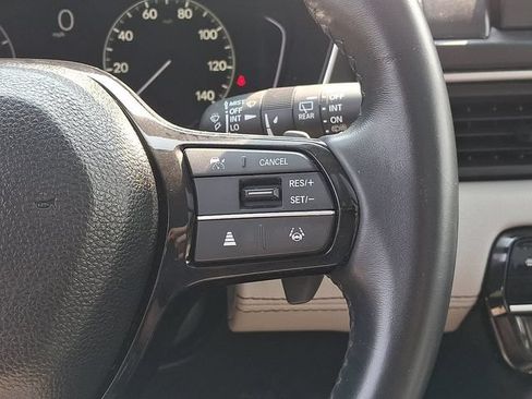 Used 2025 Honda Pilot Touring image 27