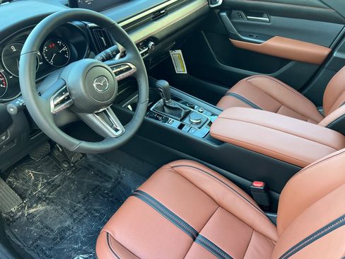 Used 2025 MAZDA CX-50 AWD 2.5 Turbo w/ Weather Package image 10