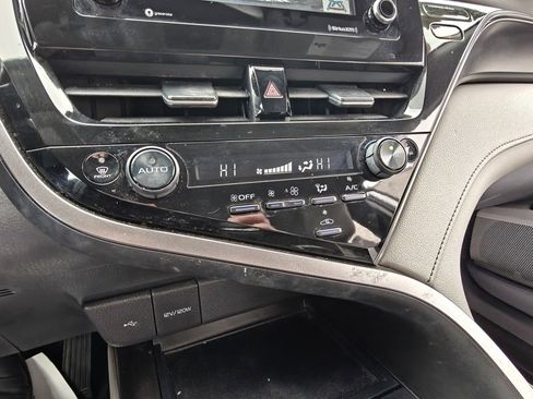 Used 2023 Toyota Camry SE image 25