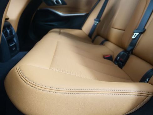 Used 2025 BMW 330i Sedan RWD image 14