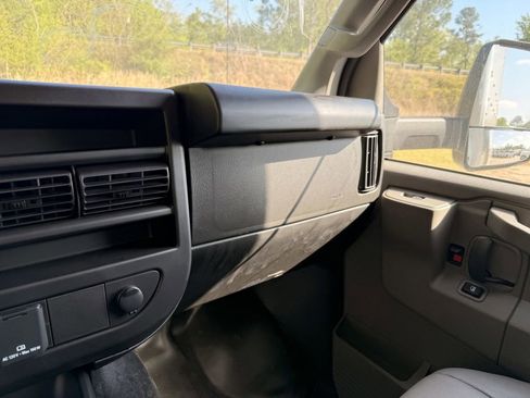 New 2024 Chevrolet Express 3500 w/ Power Convenience Package RWD image 19
