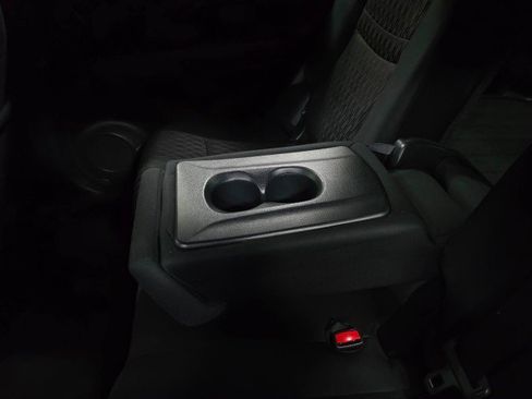 Used 2020 Nissan Rogue S image 17