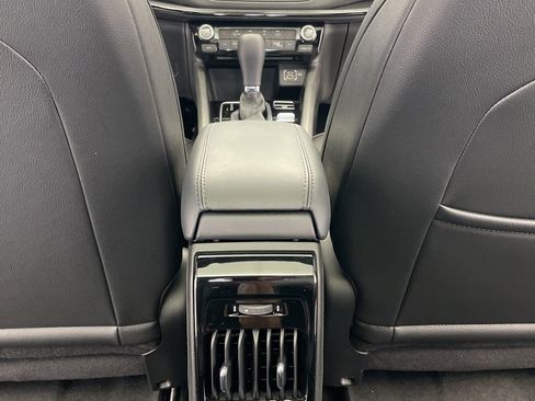 New 2025 Jeep Compass Limited w/ Sun & Sound Group image 30