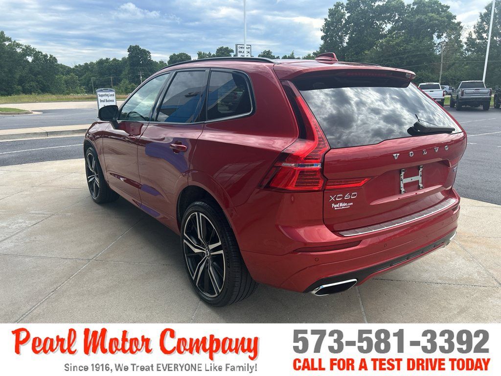 Used 2021 Volvo XC60 T5 R-Design AWD/4WD image 6