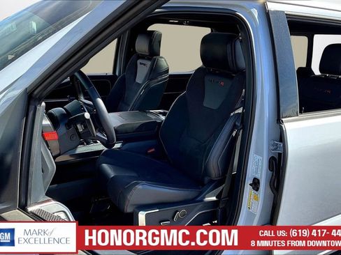 Used 2025 Ford F150 Raptor w/ Equipment Group 803A Raptor R AWD/4WD image 21