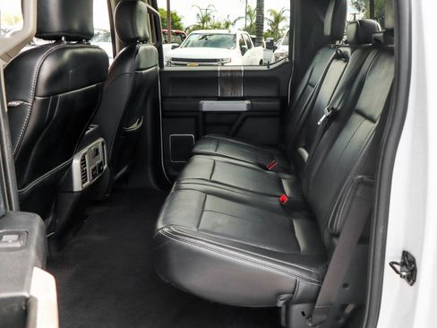 Used 2019 Ford F150 Lariat image 37