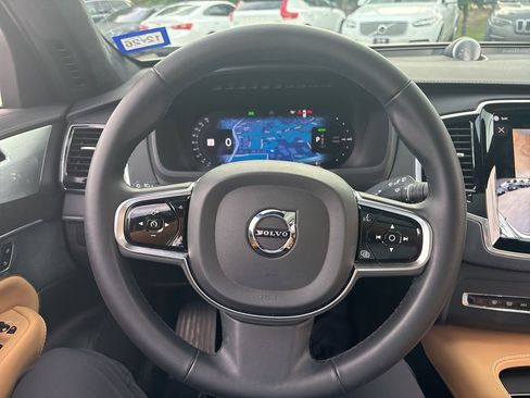 Used 2024 Volvo XC90 T8 Ultimate w/ Lounge Package image 27