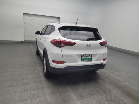 Used 2017 Hyundai Tucson SE w/ SE Popular Package 02 AWD/4WD image 5