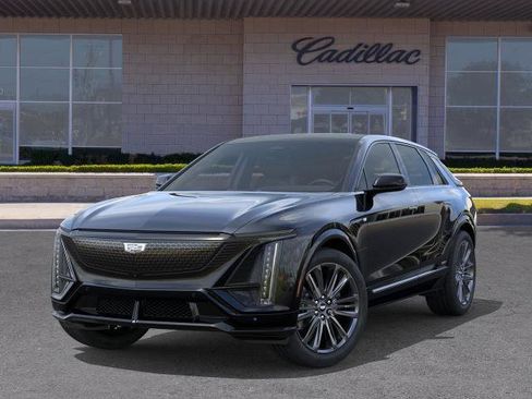 New 2026 Cadillac Lyriq V w/ LPO, Floor Liner Package AWD/4WD image 6