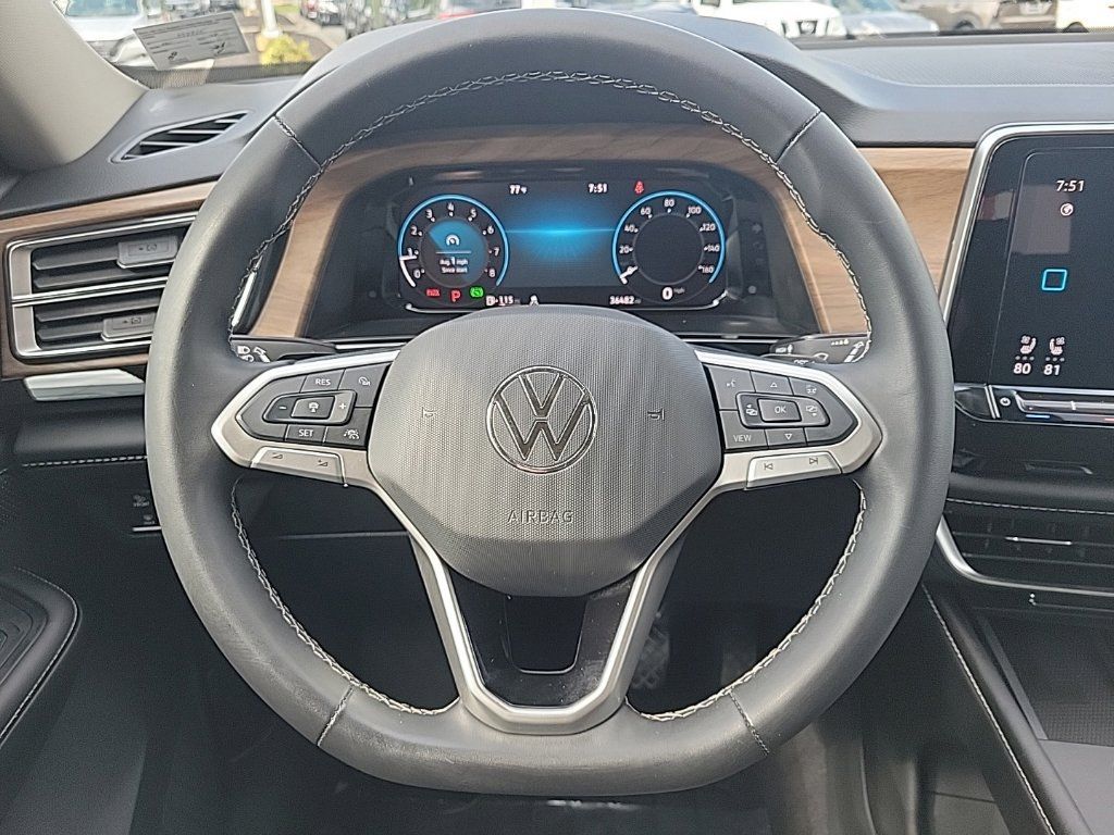 Used 2024 Volkswagen Atlas SE FWD image 22