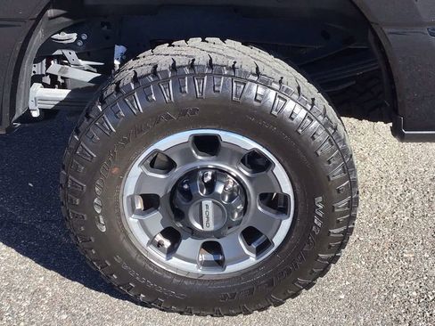 Certified 2024 Ford F250 Platinum w/ Tremor Off-Road Package image 10