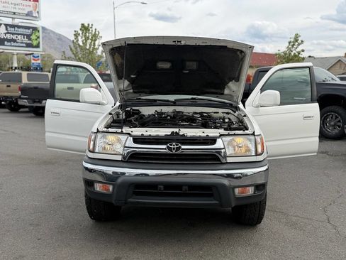 Used 2002 Toyota 4Runner SR5 image 59