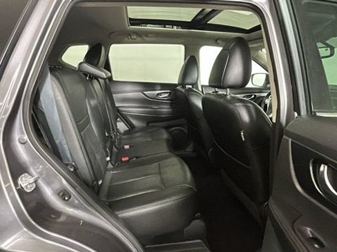 Used 2016 Nissan Rogue SL w/ SL Premium Package AWD/4WD image 28