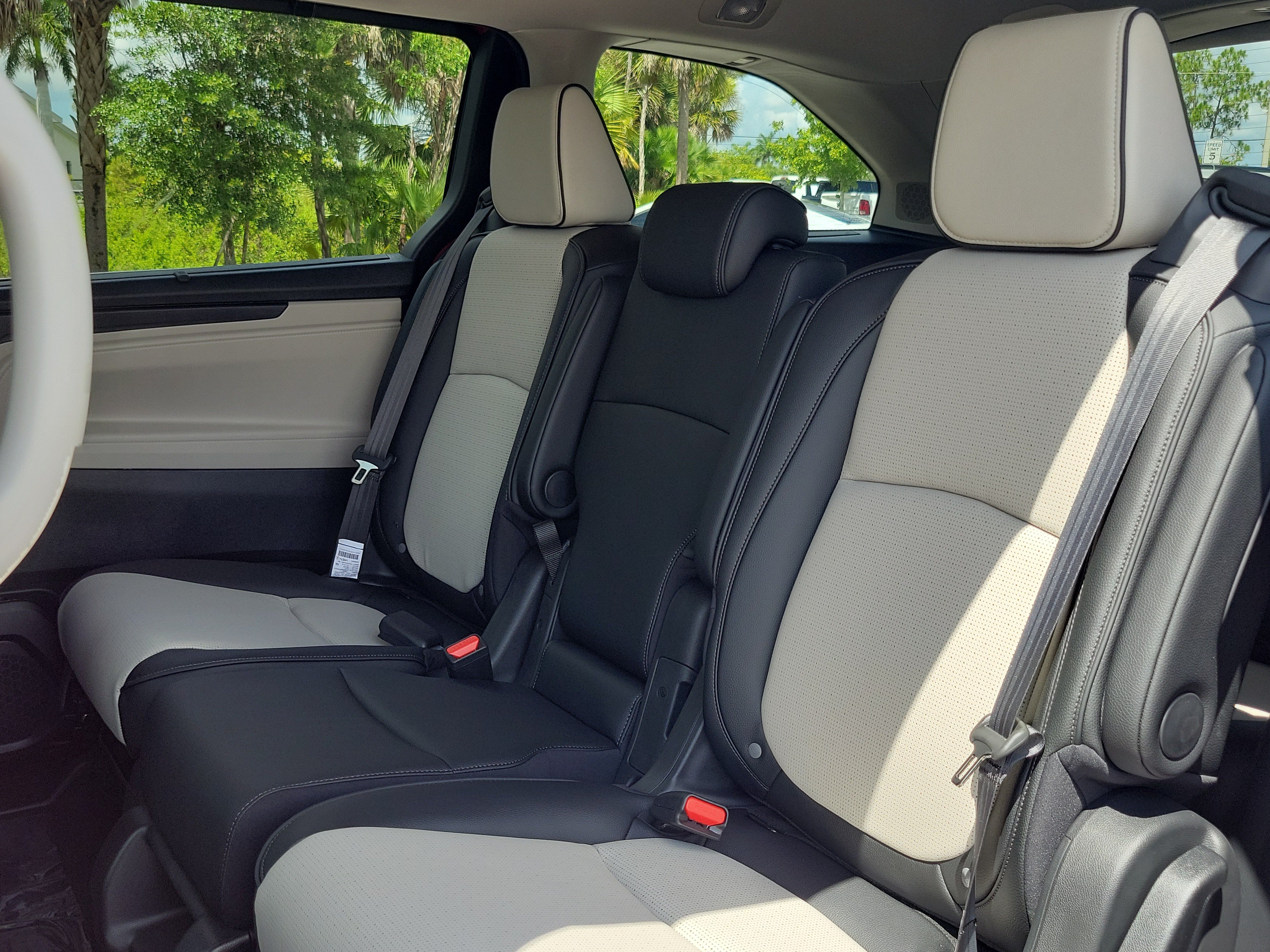 New 2026 Honda Odyssey Elite image 17