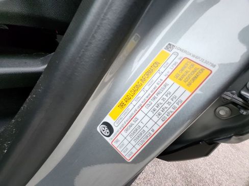 Certified 2023 Chevrolet Traverse LT image 37