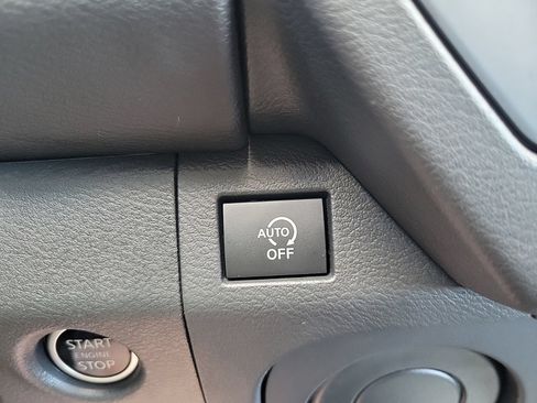 Used 2025 Nissan Frontier S RWD image 21