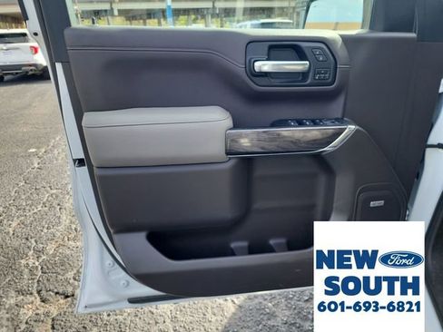 Used 2019 Chevrolet Silverado 1500 LTZ w/ LTZ Plus Package image 10