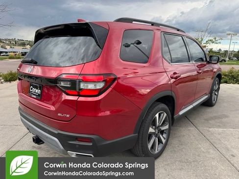Used 2023 Honda Pilot Elite image 10