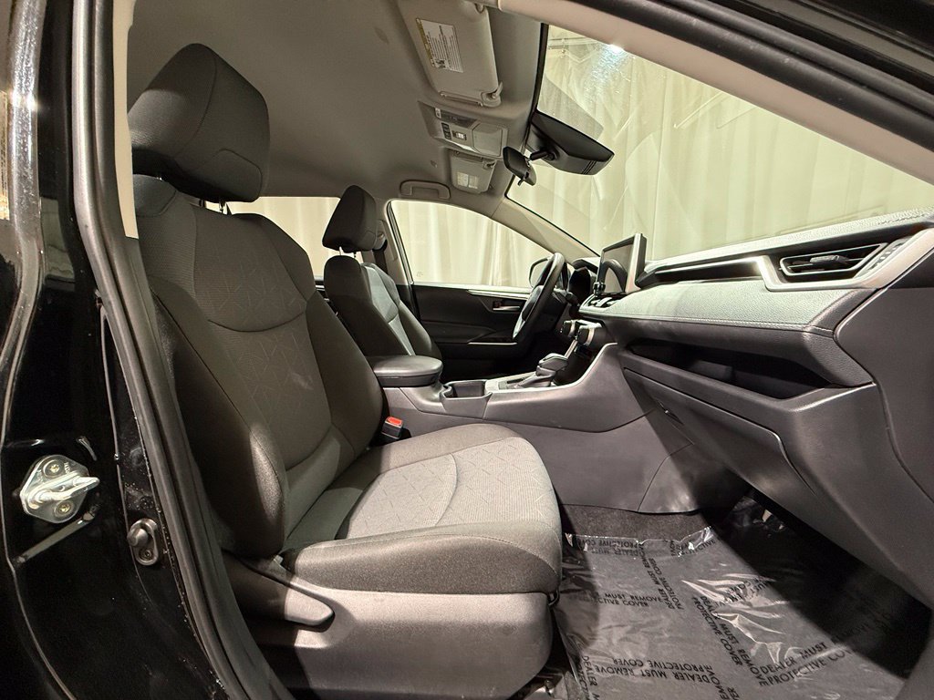 Certified 2025 Toyota RAV4 XLE AWD/4WD image 21