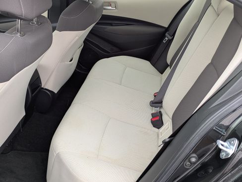 Used 2021 Toyota Corolla LE FWD image 12