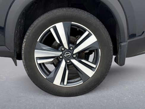 Used 2023 Nissan Rogue SL AWD/4WD image 13