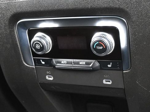 Used 2022 GMC Yukon Denali w/ Denali Premium Package image 51