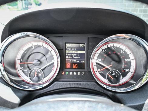Used 2018 Dodge Grand Caravan SE w/ UConnect Hands-Free Group FWD image 10
