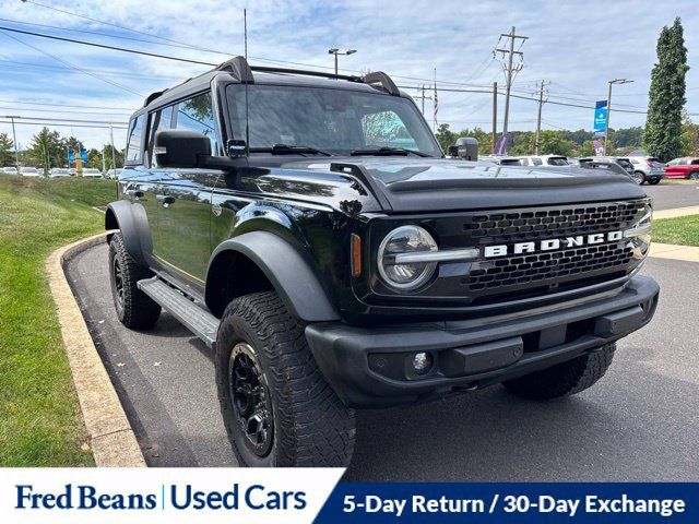 Used 2022 Ford Bronco Wildtrak AWD/4WD image 1