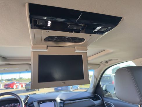 Used 2016 GMC Yukon XL Denali w/ Open Road Package image 28