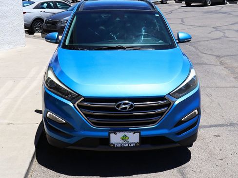 Used 2016 Hyundai Tucson Limited w/ Option Group 03 FWD image 15
