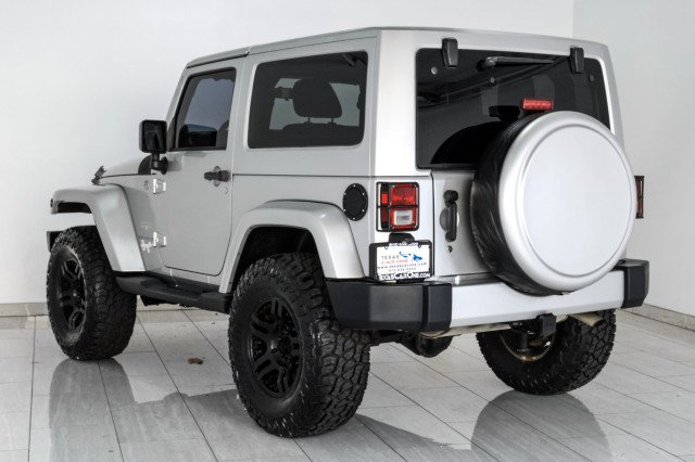 Used 2012 Jeep Wrangler Sahara AWD/4WD image 8