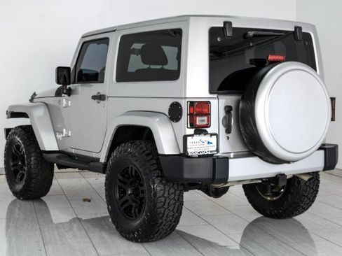 Used 2012 Jeep Wrangler Sahara AWD/4WD image 8