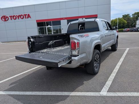Certified 2023 Toyota Tacoma TRD Sport w/ TRD Premium Sport Package AWD/4WD image 5