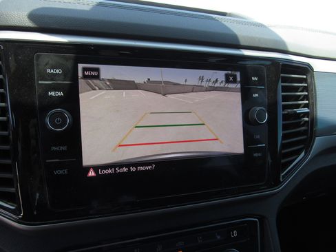 Used 2020 Volkswagen Atlas Cross Sport SEL Premium AWD/4WD image 21