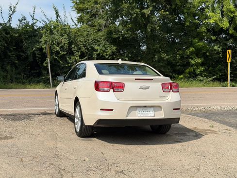 Used 2014 Chevrolet Malibu LT FWD image 12