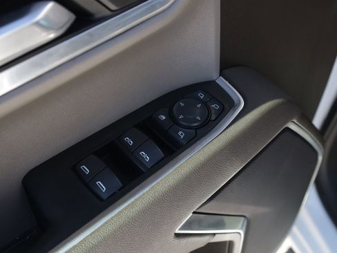 Used 2025 GMC Sierra 1500 SLT image 20