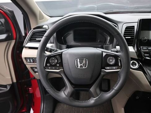 Certified 2024 Honda Odyssey Touring image 26