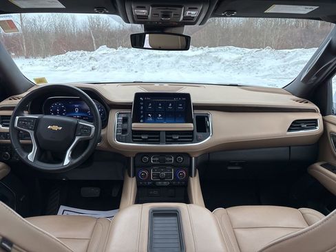 Used 2024 Chevrolet Tahoe Premier AWD/4WD image 11