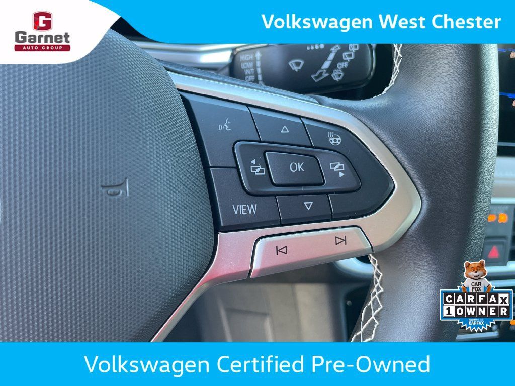 Certified 2025 Volkswagen Taos SE AWD/4WD image 18