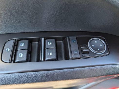 Used 2021 Kia Soul S FWD image 11