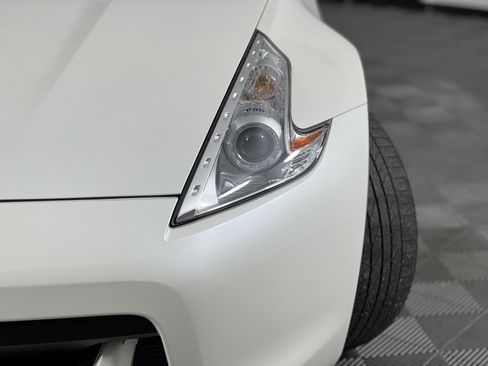 Used 2012 Nissan 370Z Touring w/ Sport Pkg image 8