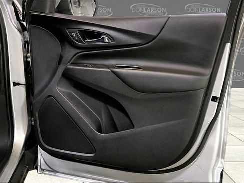 Used 2021 Chevrolet Equinox LT AWD/4WD image 15